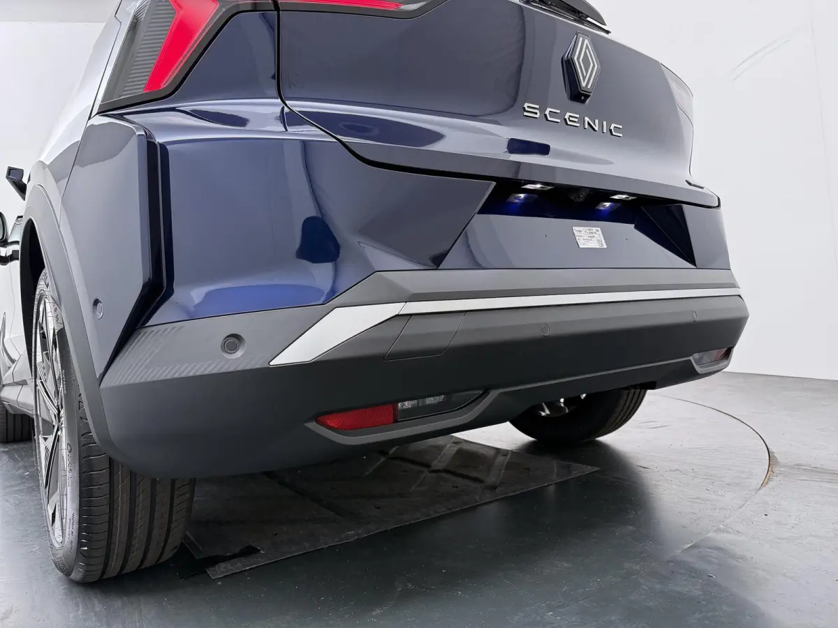 EV87 long range techno | Pack advanced driving assist & augmented vision |