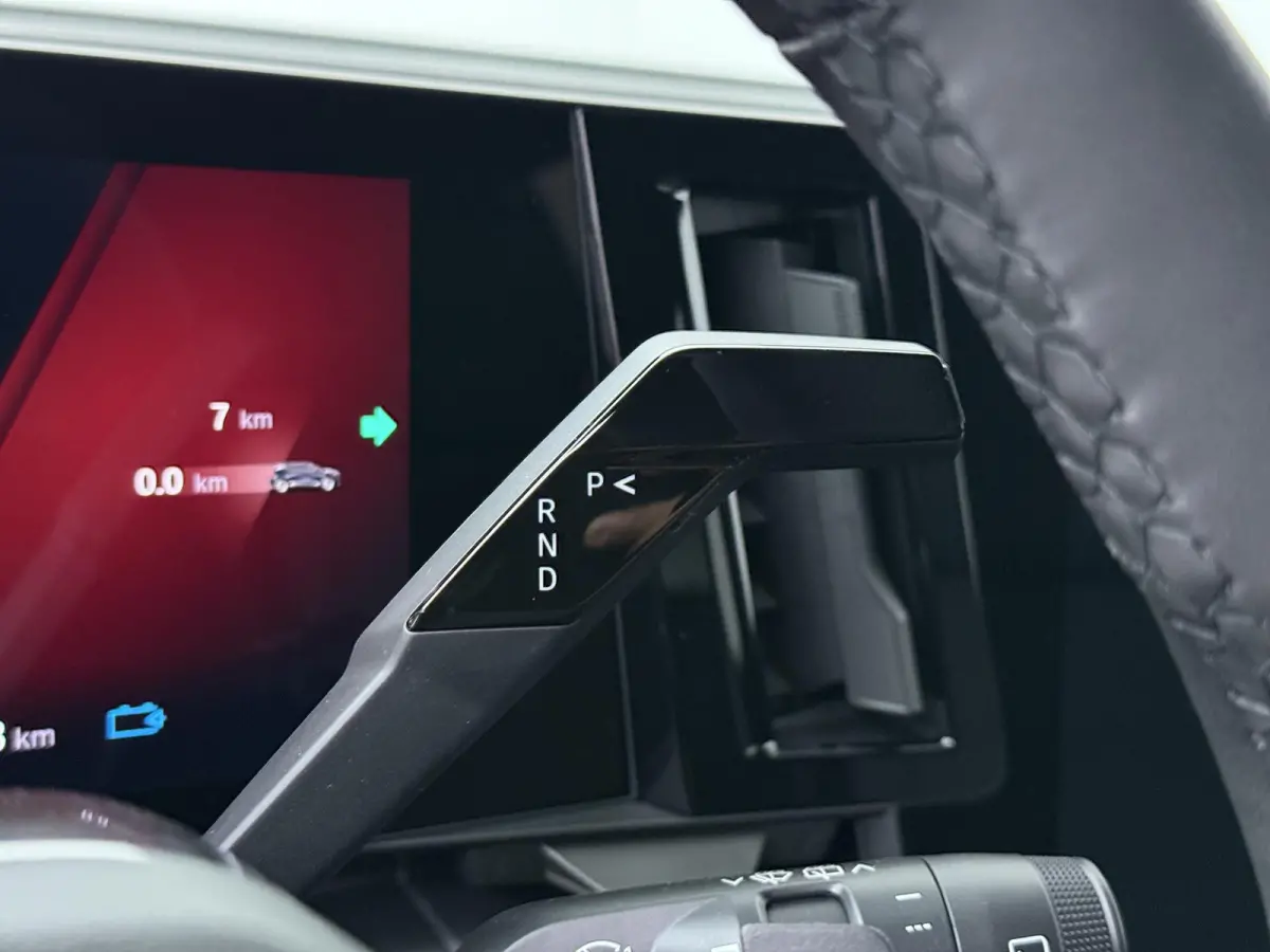 EV87 long range techno | Pack advanced driving assist & augmented vision |