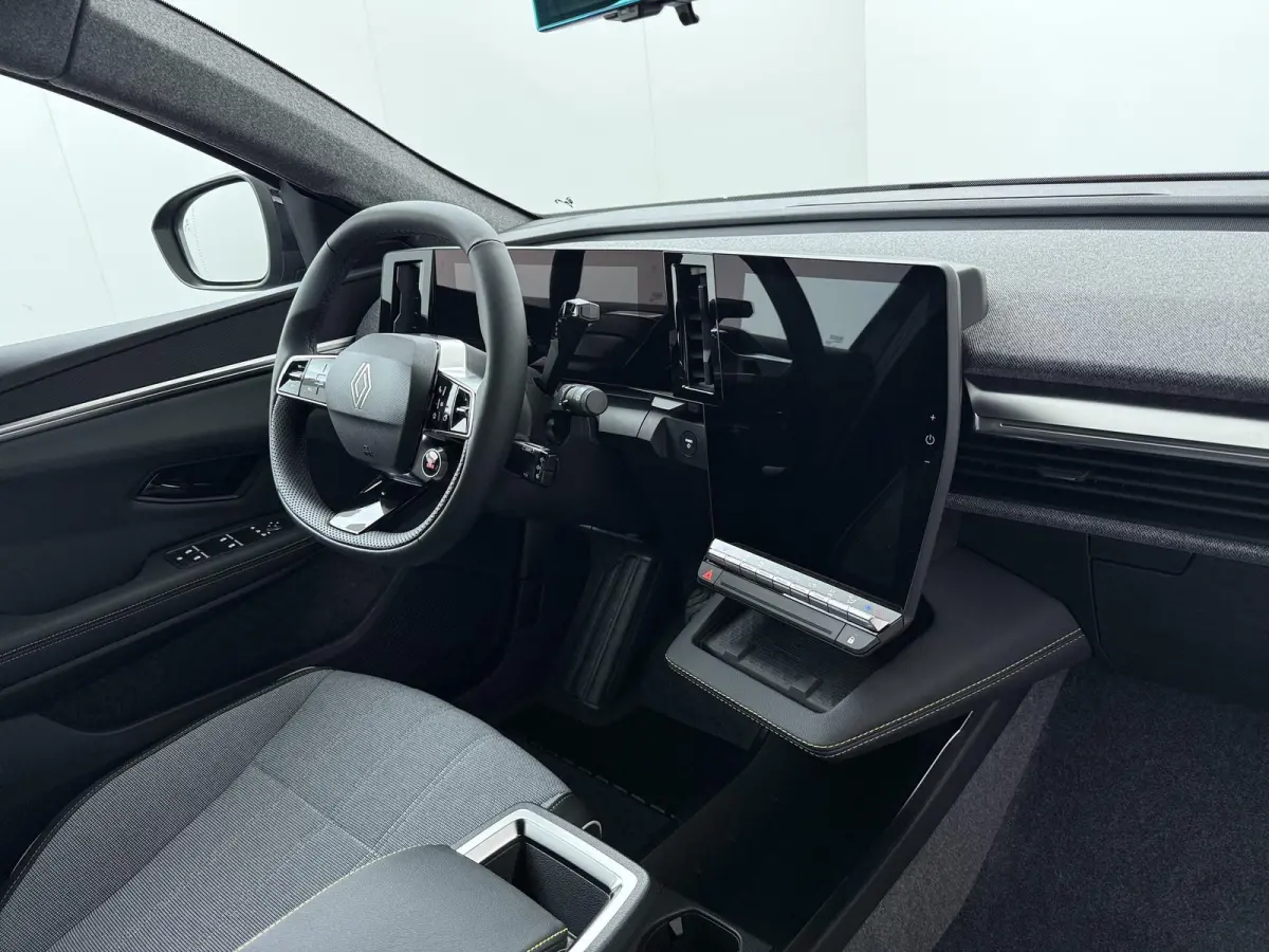 EV87 long range techno | Pack advanced driving assist & augmented vision |