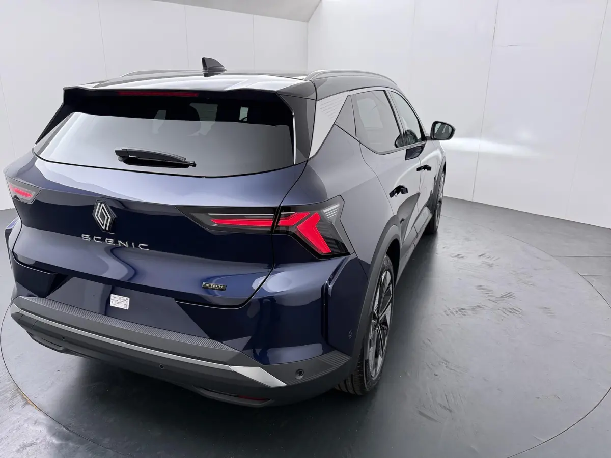 EV87 long range techno | Pack advanced driving assist & augmented vision |