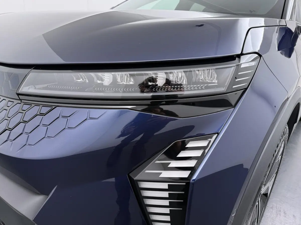EV87 long range techno | Pack advanced driving assist & augmented vision |
