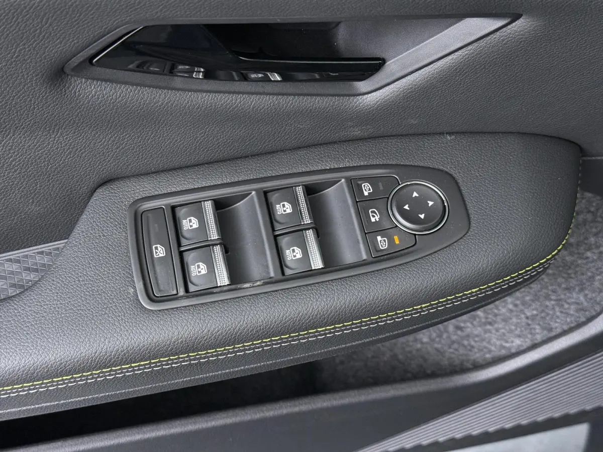 EV87 long range techno | Pack advanced driving assist & augmented vision |