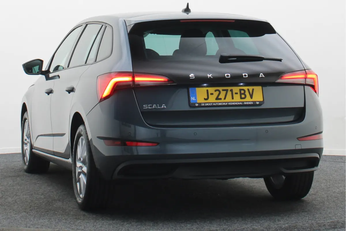 1.0 TSI Ambition Eerste Eigenaar, Airco, Cruise, Apple Carplay, Lane Assist, LED, PDC, 16''