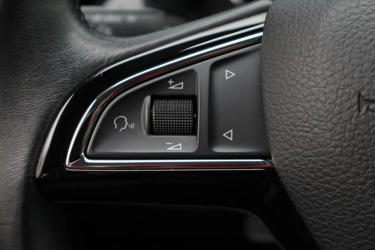 1.0 TSI Ambition Eerste Eigenaar, Airco, Cruise, Apple Carplay, Lane Assist, LED, PDC, 16''