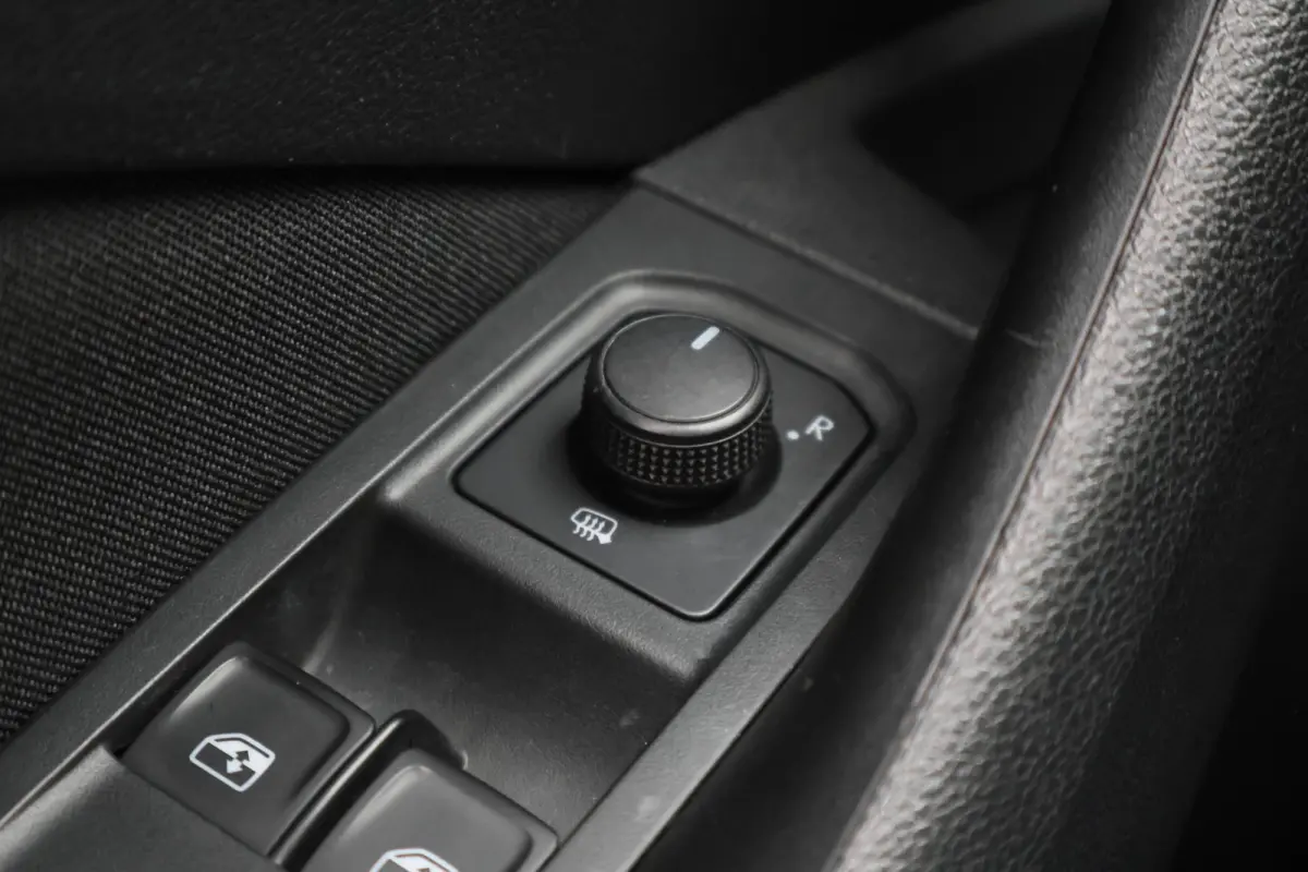 1.0 TSI Ambition Eerste Eigenaar, Airco, Cruise, Apple Carplay, Lane Assist, LED, PDC, 16''