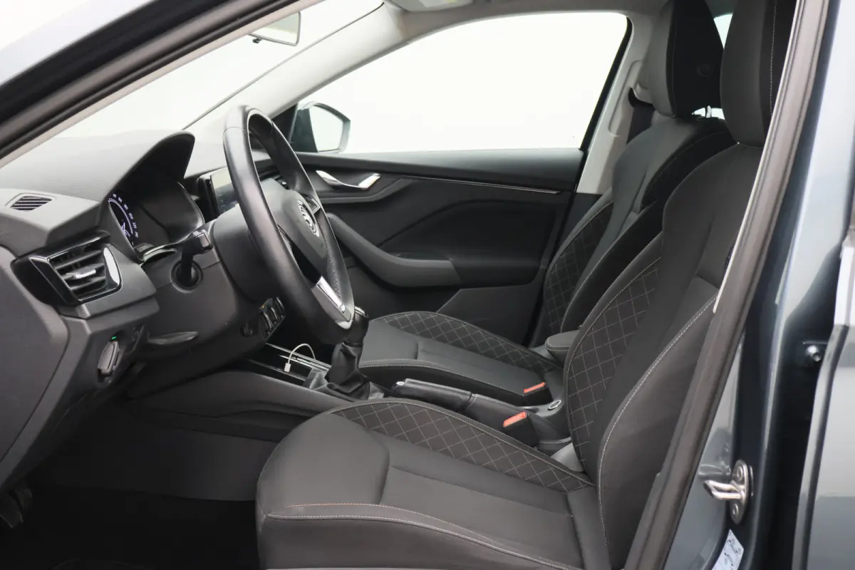1.0 TSI Ambition Eerste Eigenaar, Airco, Cruise, Apple Carplay, Lane Assist, LED, PDC, 16''