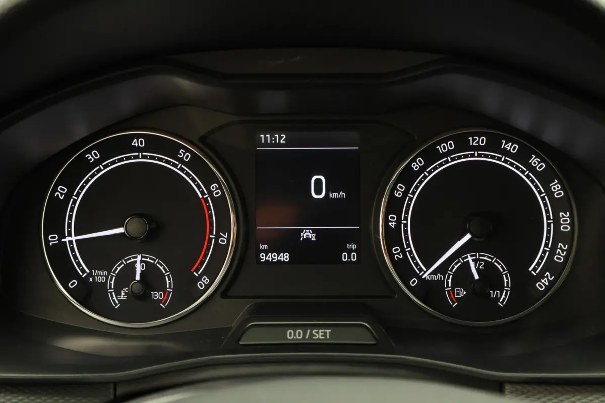 1.0 TSI Ambition Eerste Eigenaar, Airco, Cruise, Apple Carplay, Lane Assist, LED, PDC, 16''