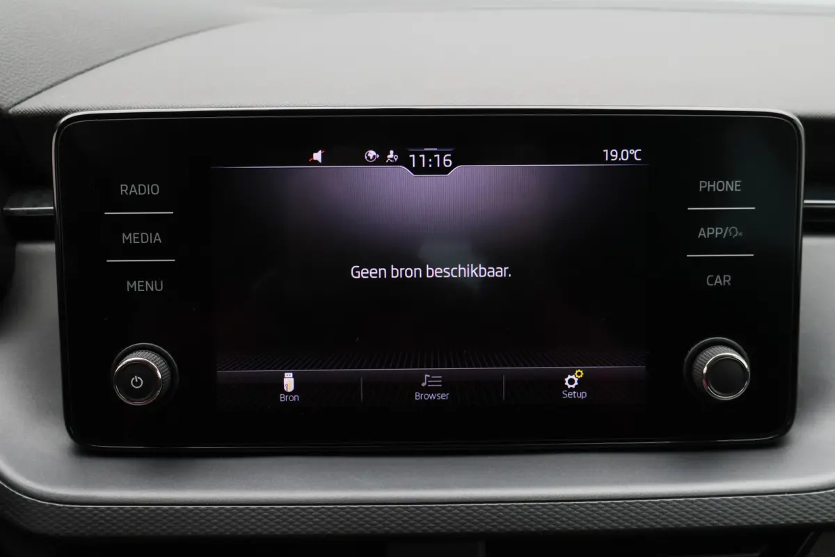 1.0 TSI Ambition Eerste Eigenaar, Airco, Cruise, Apple Carplay, Lane Assist, LED, PDC, 16''