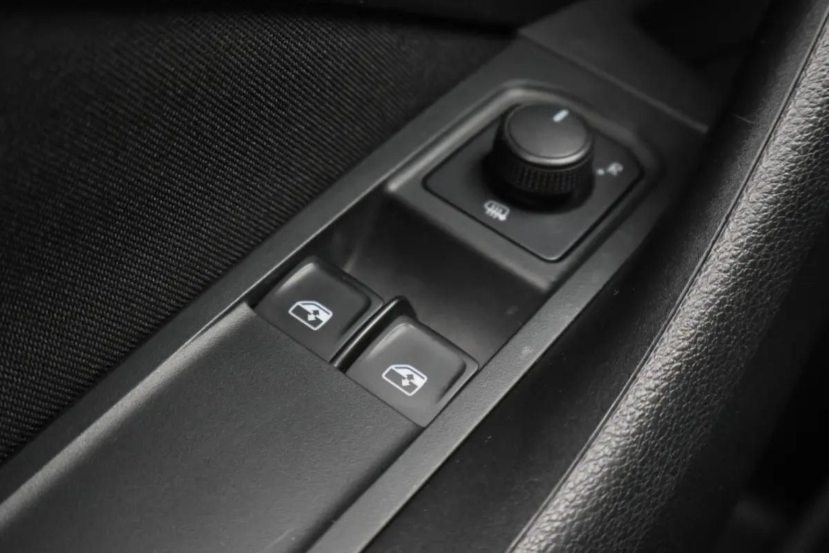 1.0 TSI Ambition Eerste Eigenaar, Airco, Cruise, Apple Carplay, Lane Assist, LED, PDC, 16''