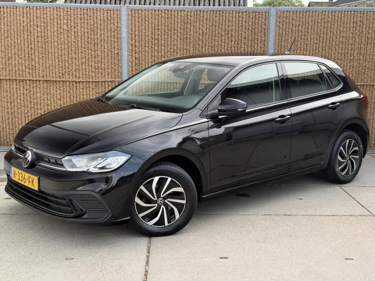1.0 TSI Life Navigatiesysteem | Digitale cockpit | Airconditioning | Cruise control adaptief | LED koplampen | Rijstrooksensor | Apple CarPlay/Android Auto | DAB ontvanger
