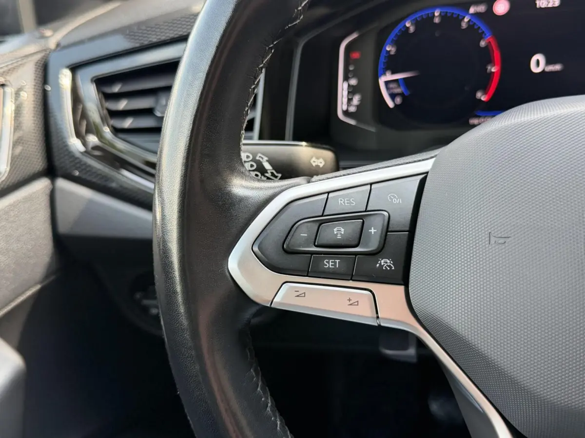 1.0 TSI Life Navigatiesysteem | Digitale cockpit | Airconditioning | Cruise control adaptief | LED koplampen | Rijstrooksensor | Apple CarPlay/Android Auto | DAB ontvanger