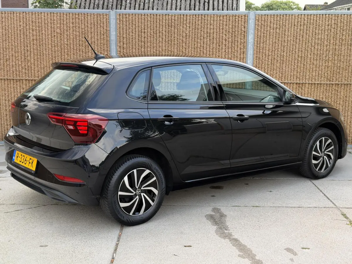 1.0 TSI Life Navigatiesysteem | Digitale cockpit | Airconditioning | Cruise control adaptief | LED koplampen | Rijstrooksensor | Apple CarPlay/Android Auto | DAB ontvanger