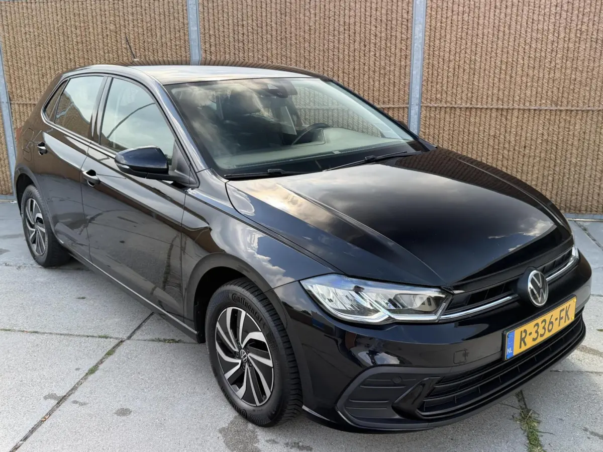 1.0 TSI Life Navigatiesysteem | Digitale cockpit | Airconditioning | Cruise control adaptief | LED koplampen | Rijstrooksensor | Apple CarPlay/Android Auto | DAB ontvanger
