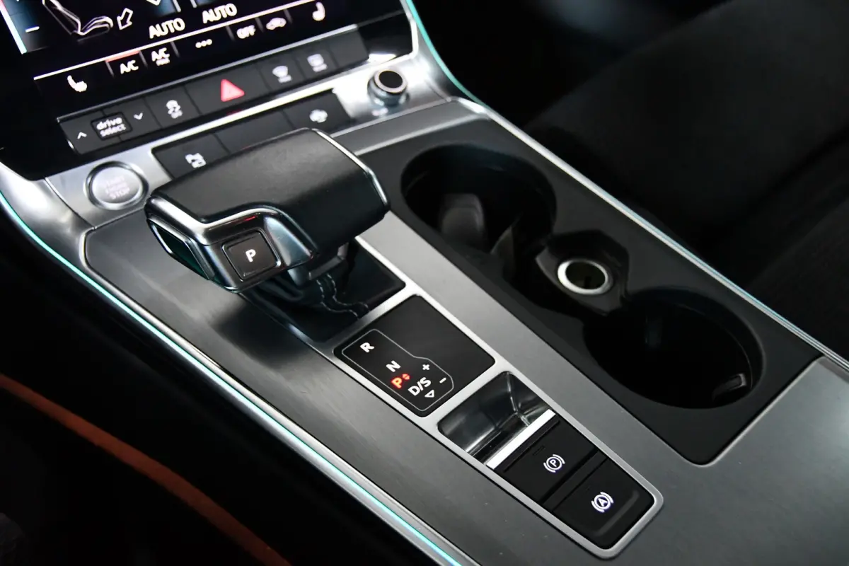 55 TFSI e quattro Competition*S-Line*360-cam*