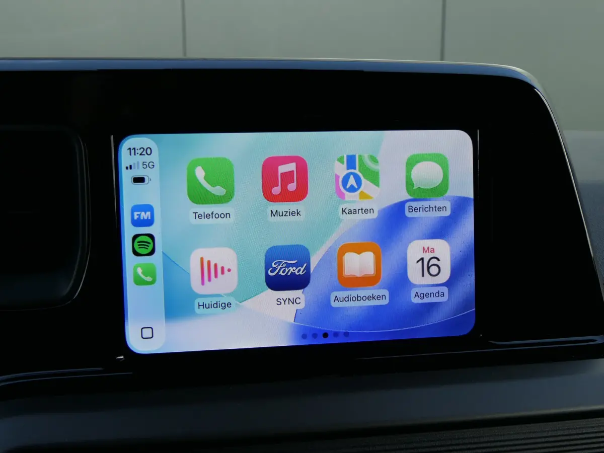 1.0 EcoBoost 125pk Limited | Benzine | Winterpack | Climate Control | Lichtmetalen Velgen | Schuifdeur | Camera | CarPlay/Android Auto