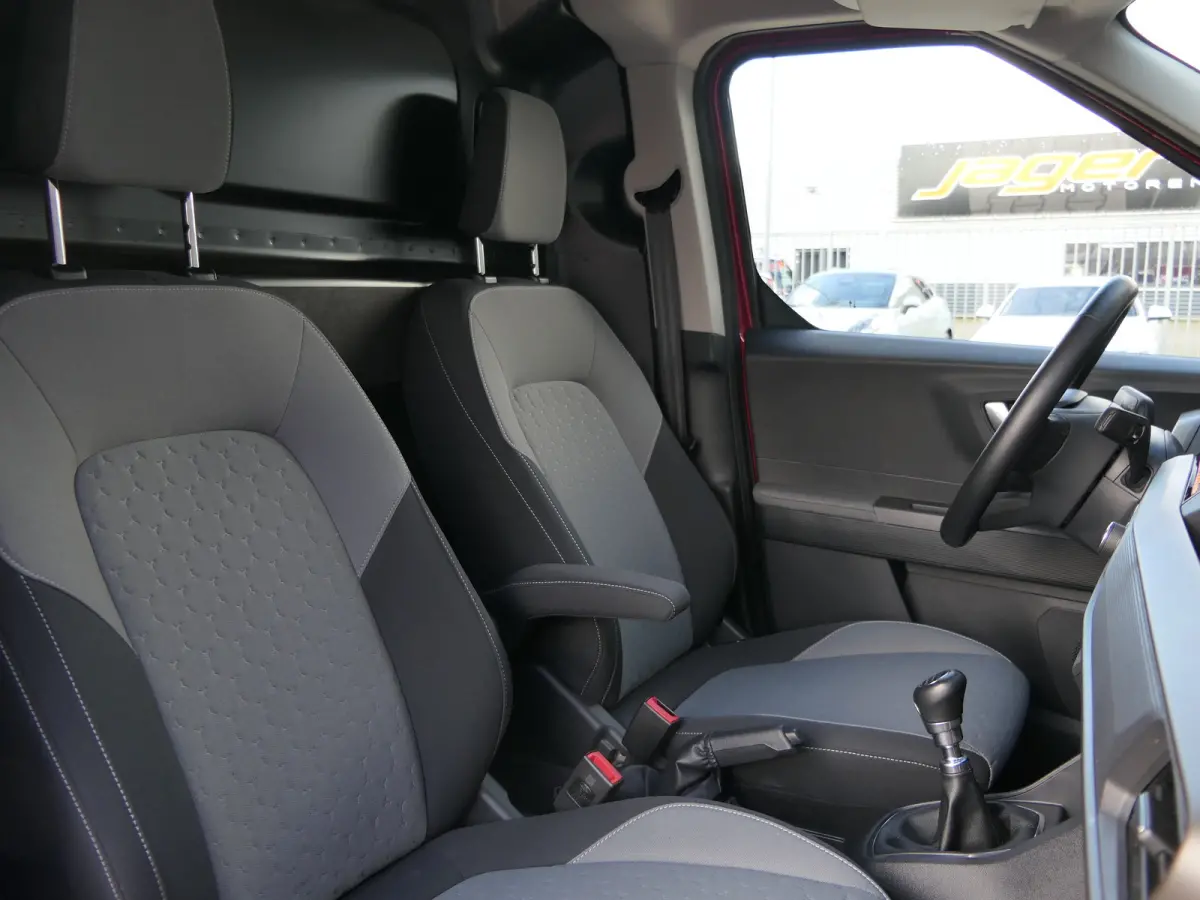1.0 EcoBoost 125pk Limited | Benzine | Winterpack | Climate Control | Lichtmetalen Velgen | Schuifdeur | Camera | CarPlay/Android Auto