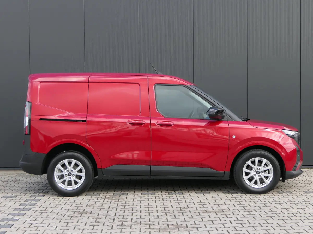 1.0 EcoBoost 125pk Limited | Benzine | Winterpack | Climate Control | Lichtmetalen Velgen | Schuifdeur | Camera | CarPlay/Android Auto