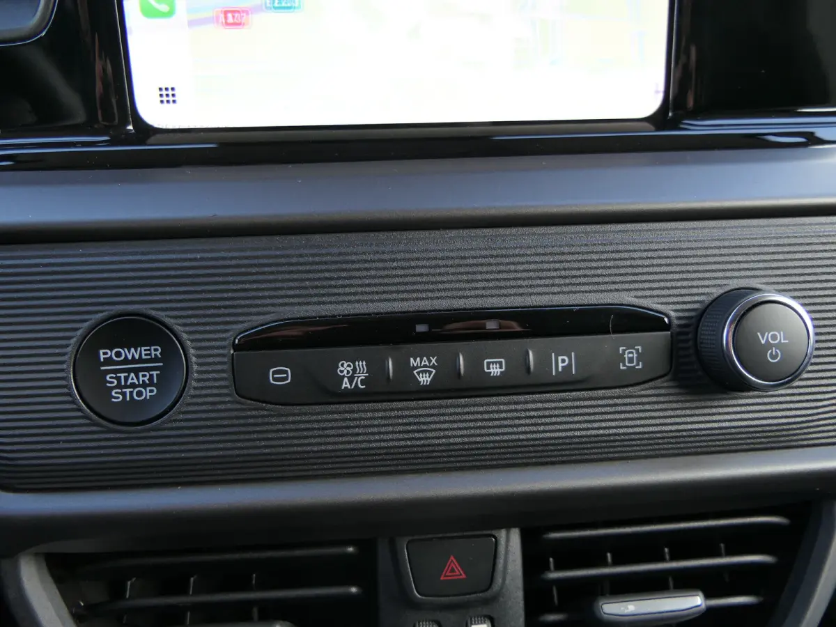 1.0 EcoBoost 125pk Limited | Benzine | Winterpack | Climate Control | Lichtmetalen Velgen | Schuifdeur | Camera | CarPlay/Android Auto