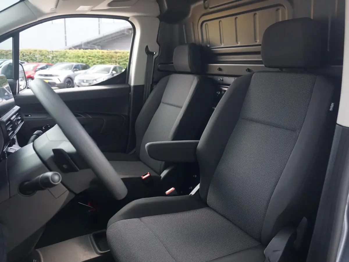 L1 50kWh | camera | Apple Carplay/Android Auto  | laadruimtebetimmering  | Comfort stoelen | rijklaarprijs
