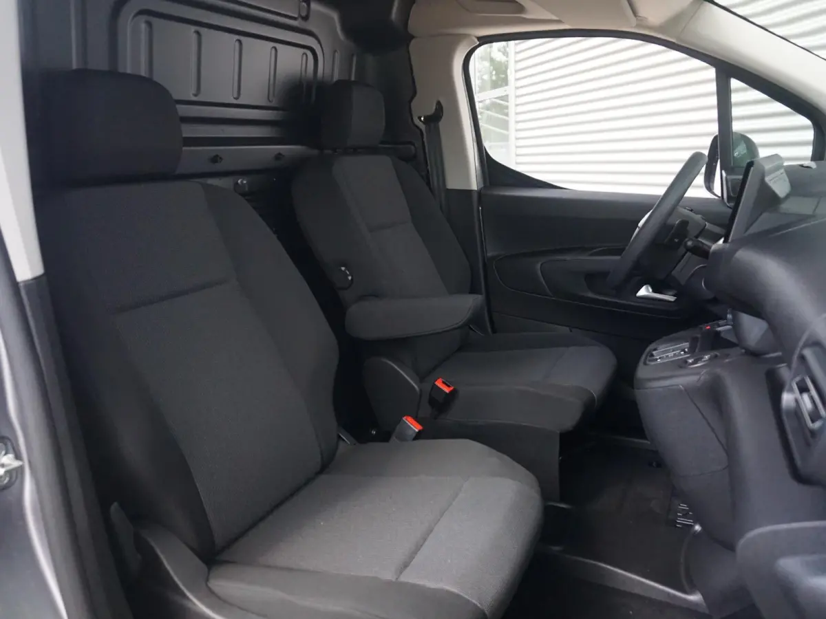 L1 50kWh | camera | Apple Carplay/Android Auto  | laadruimtebetimmering  | Comfort stoelen | rijklaarprijs