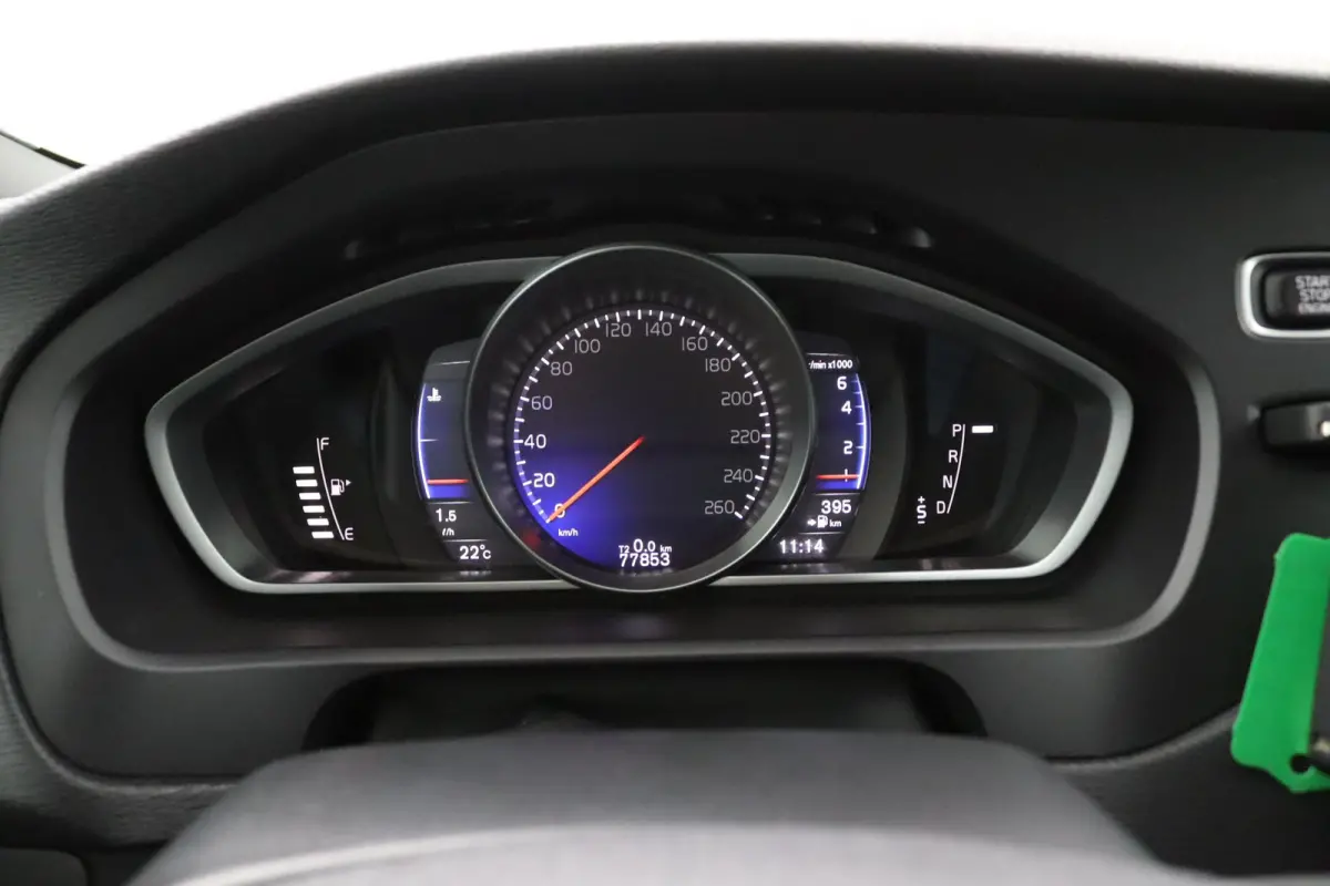 T3 Polar+ Sport R-Design | Panoramadak | Harman Kardon | Camera | Parkeersensoren | Stoelverwarming |