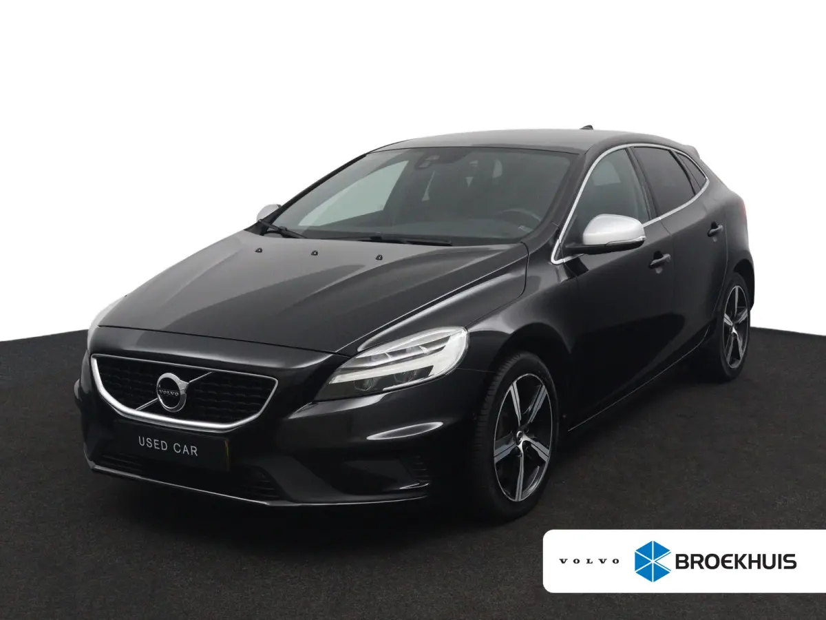 T3 Polar+ Sport | Panoramadak | Harman Kardon | Camera | Parkeersensoren voor en achter | Stoelverwarming |