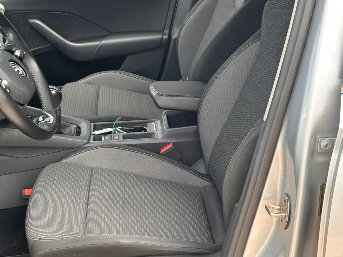 1.0 TSI Business Edition Virtual Trekhaak