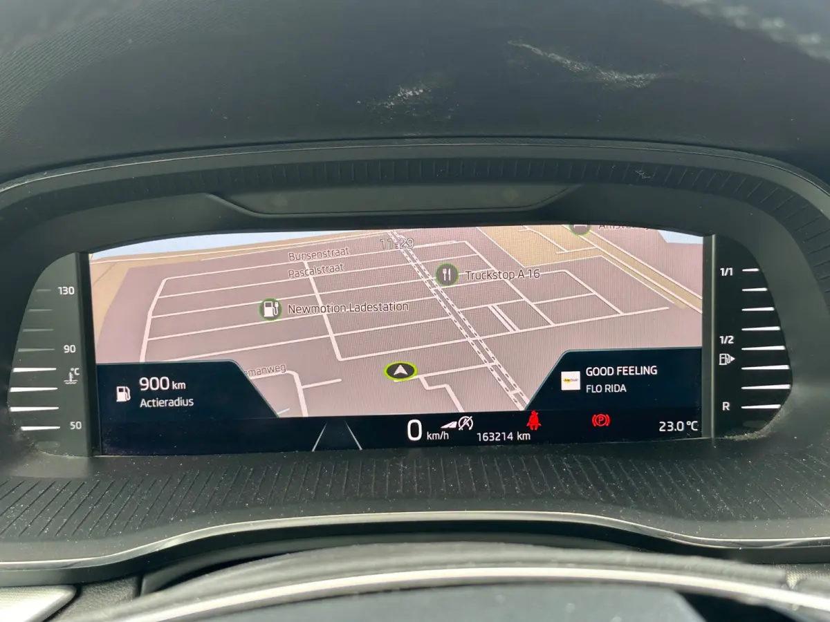 1.0 TSI Business Edition Virtual Trekhaak