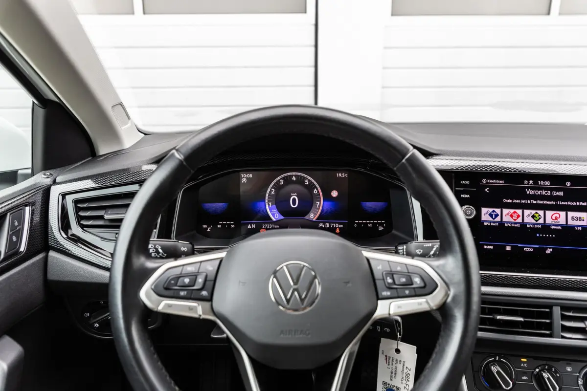 1.0 TSI 95pk Life | Navigatie | App Connect | Parkeersensoren | Cruise Control