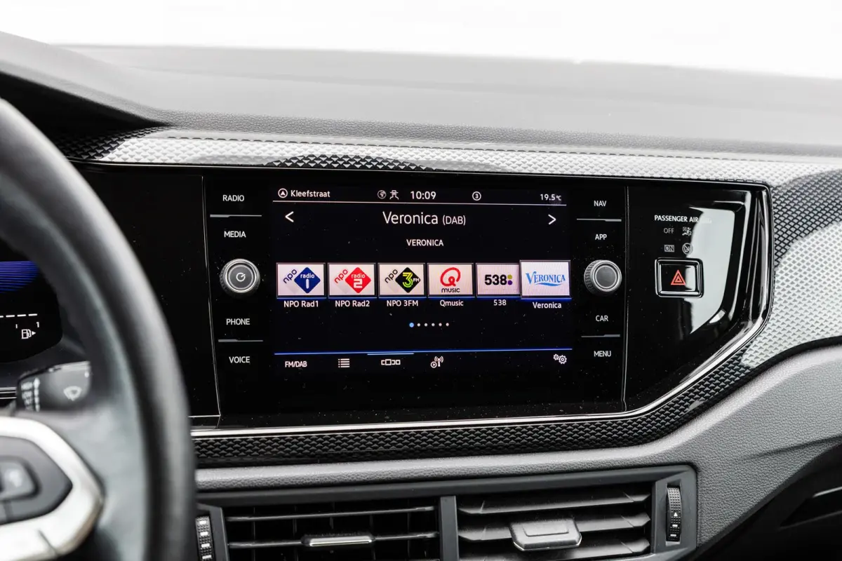 1.0 TSI 95pk Life | Navigatie | App Connect | Parkeersensoren | Cruise Control