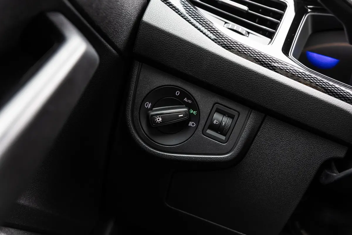 1.0 TSI 95pk Life | Navigatie | App Connect | Parkeersensoren | Cruise Control