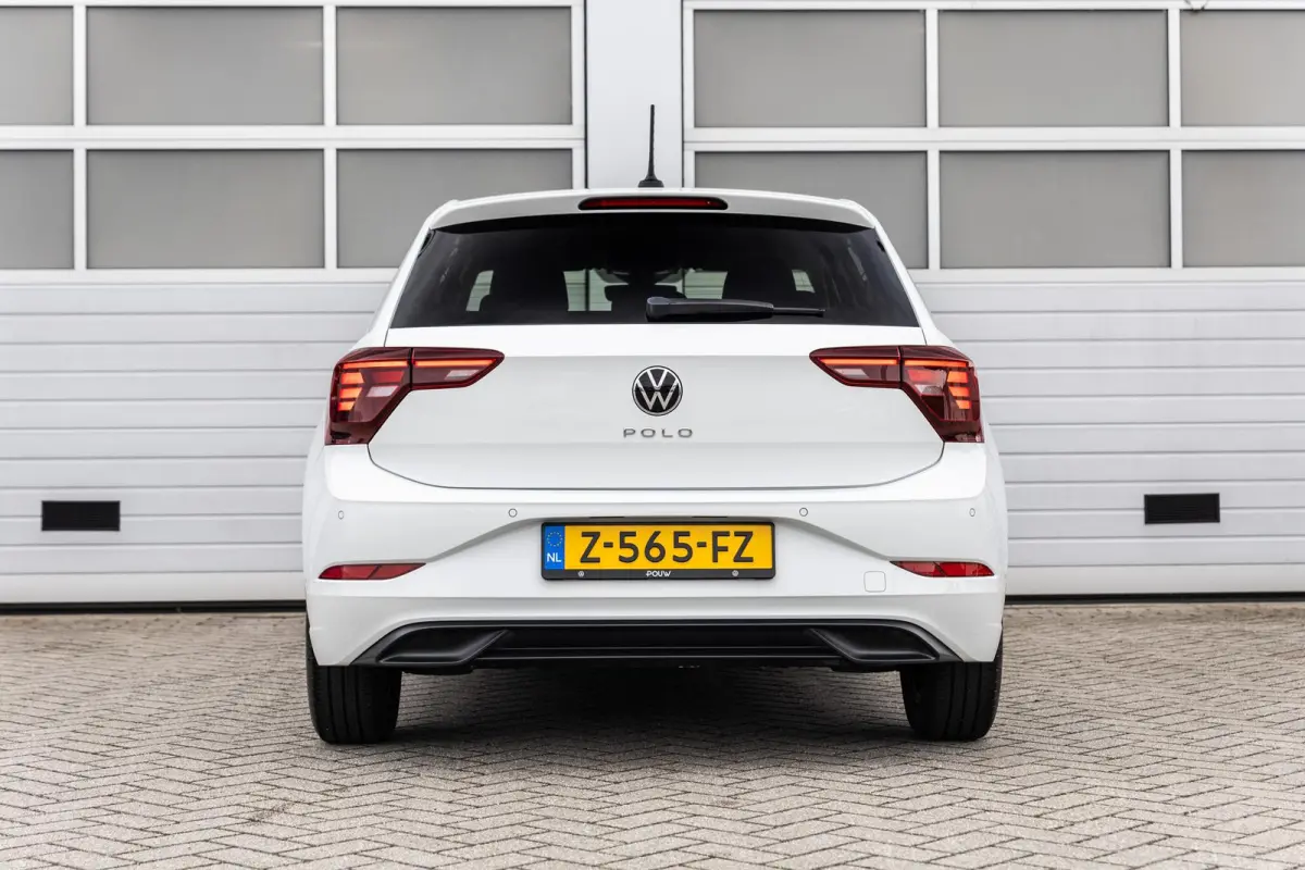1.0 TSI 95pk Life | Navigatie | App Connect | Parkeersensoren | Cruise Control
