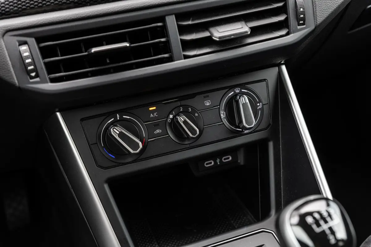 1.0 TSI 95pk Life | Navigatie | App Connect | Parkeersensoren | Cruise Control