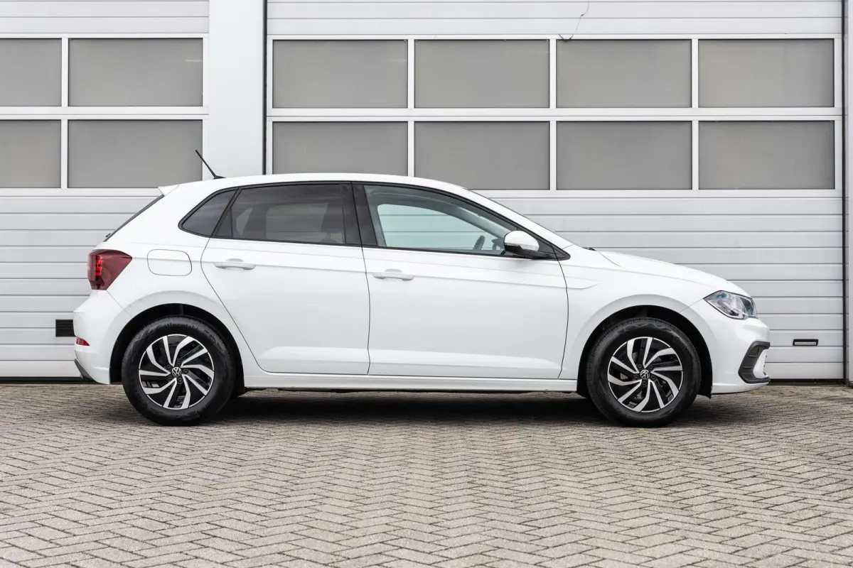 1.0 TSI 95pk Life | Navigatie | App Connect | Parkeersensoren | Cruise Control