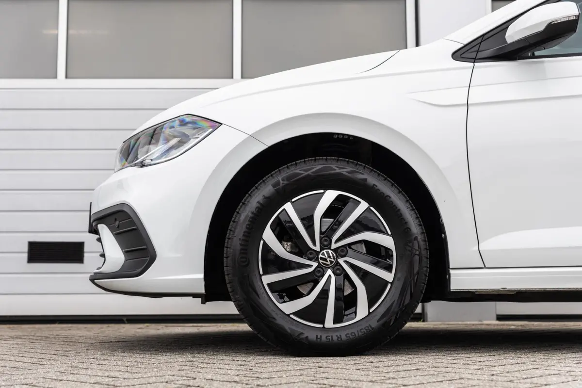 1.0 TSI 95pk Life | Navigatie | App Connect | Parkeersensoren | Cruise Control