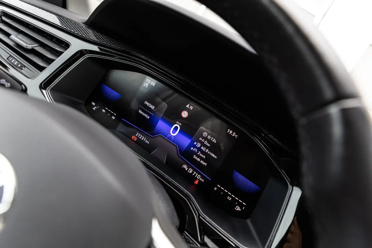 1.0 TSI 95pk Life | Navigatie | App Connect | Parkeersensoren | Cruise Control
