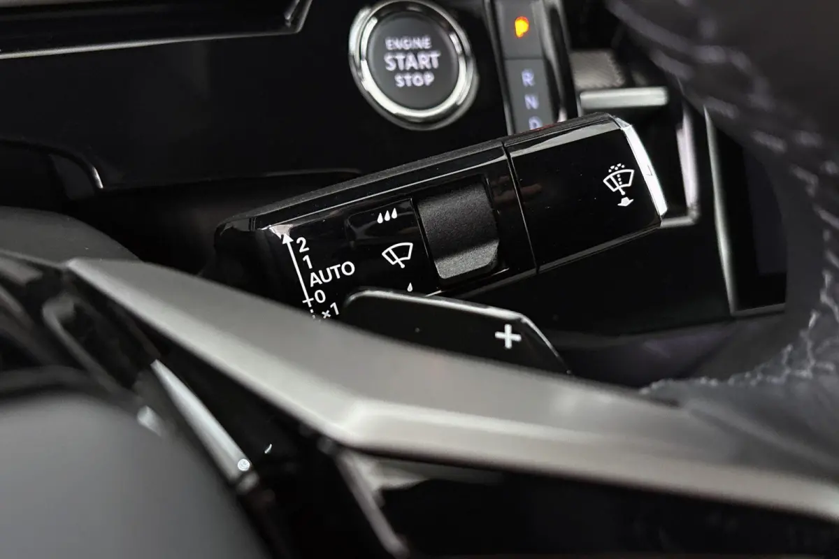 1.6 plug-in Hybrid 195 Allure | Navi | Camera | Trekhaak | Voordeel |