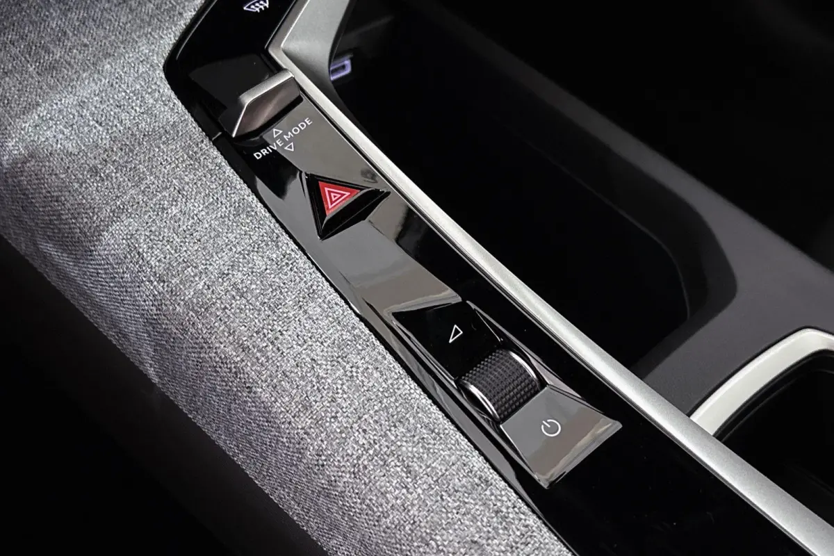 1.6 plug-in Hybrid 195 Allure | Navi | Camera | Trekhaak | Voordeel |