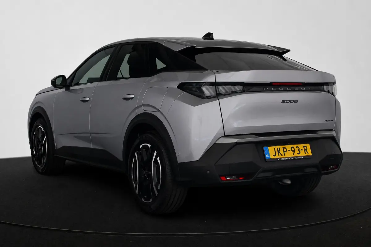 1.6 plug-in Hybrid 195 Allure | Navi | Camera | Trekhaak | Voordeel |