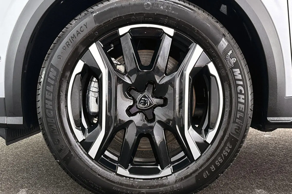 1.6 plug-in Hybrid 195 Allure | Navi | Camera | Trekhaak | Voordeel |