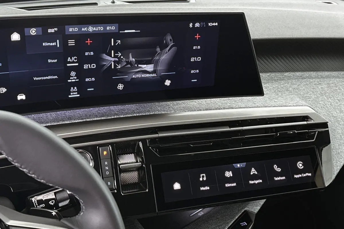 1.6 plug-in Hybrid 195 Allure | Navi | Camera | Trekhaak | Voordeel |