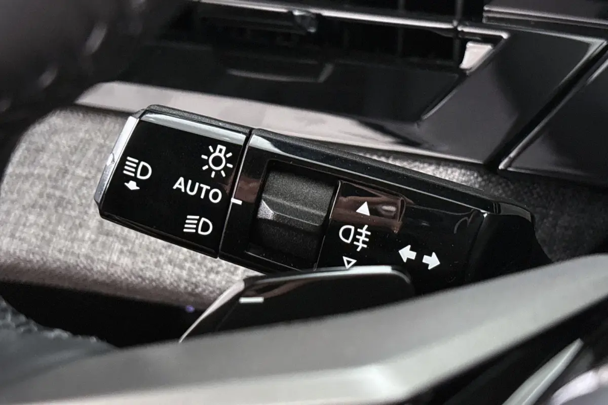 1.6 plug-in Hybrid 195 Allure | Navi | Camera | Trekhaak | Voordeel |