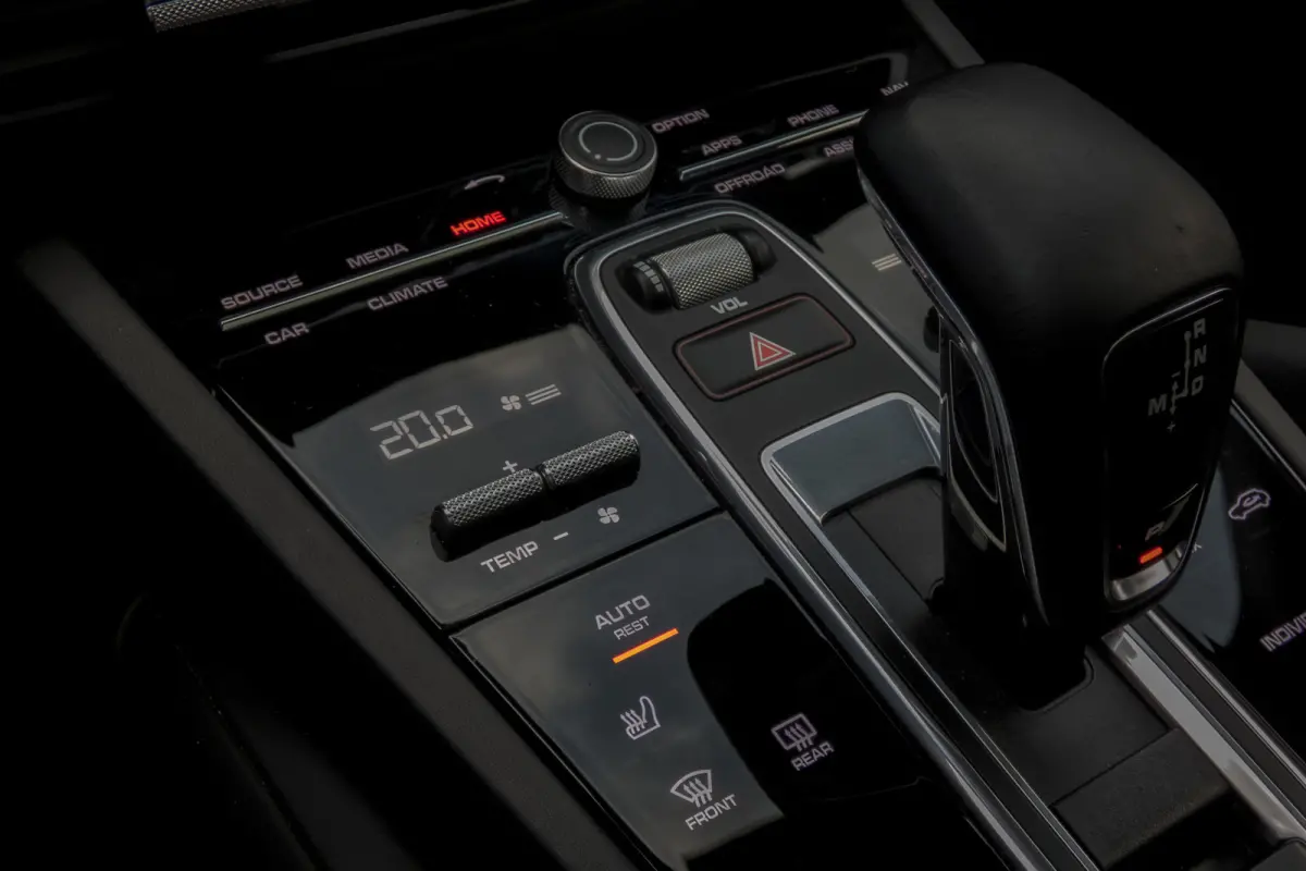 3.0 E-Hybrid Platinum Edition | Sport Chrono | Luchtvering | GTS Stoelen| 360° | BOSE | HUD | Elek. Trekhaak