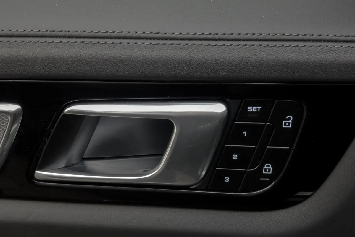 3.0 E-Hybrid Platinum Edition | Sport Chrono | Luchtvering | GTS Stoelen| 360° | BOSE | HUD | Elek. Trekhaak