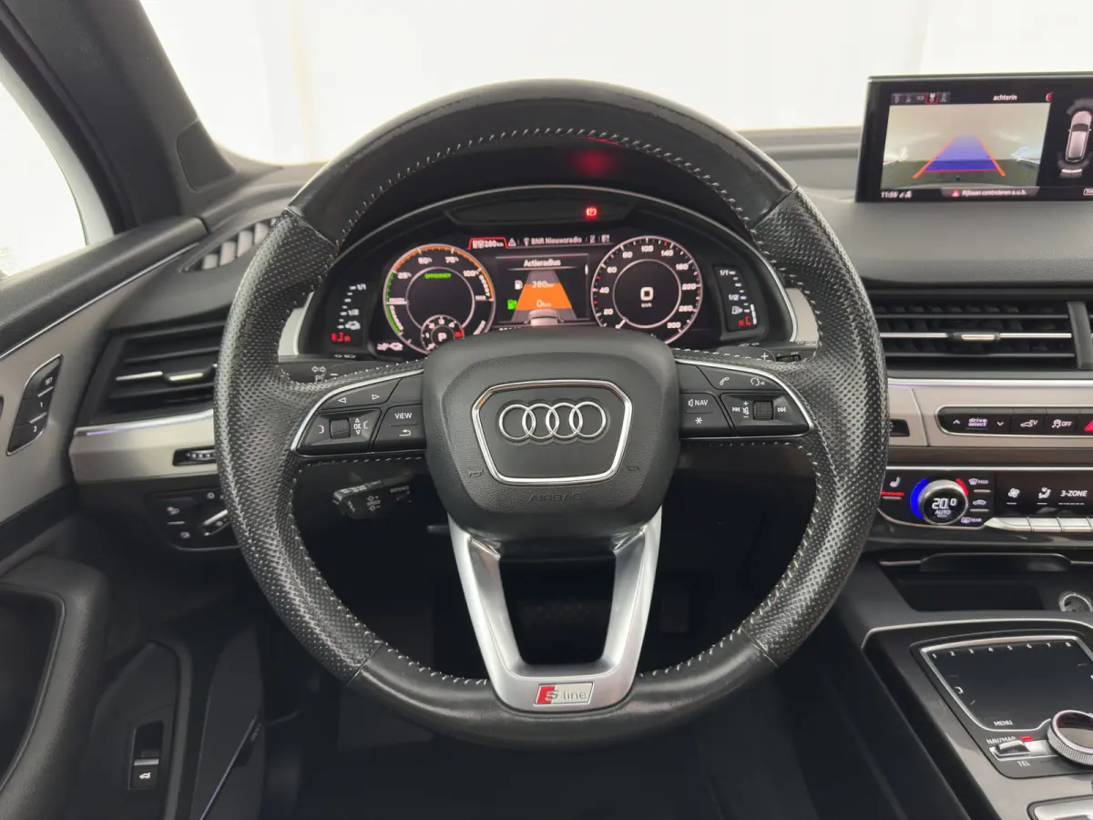 3.0 TDI e-tron Quattro Sport (Plug-in) *PANO | LEATHER | FULL-LED | MEMORY-PACK | BOSE-AUDIO | CAMERA | DIGI-COCKPIT | HEATED-COMFORTSEATS | NAVI-FULLMAP | AIRSUSPENSION | PRIVACY-GLASS | SH