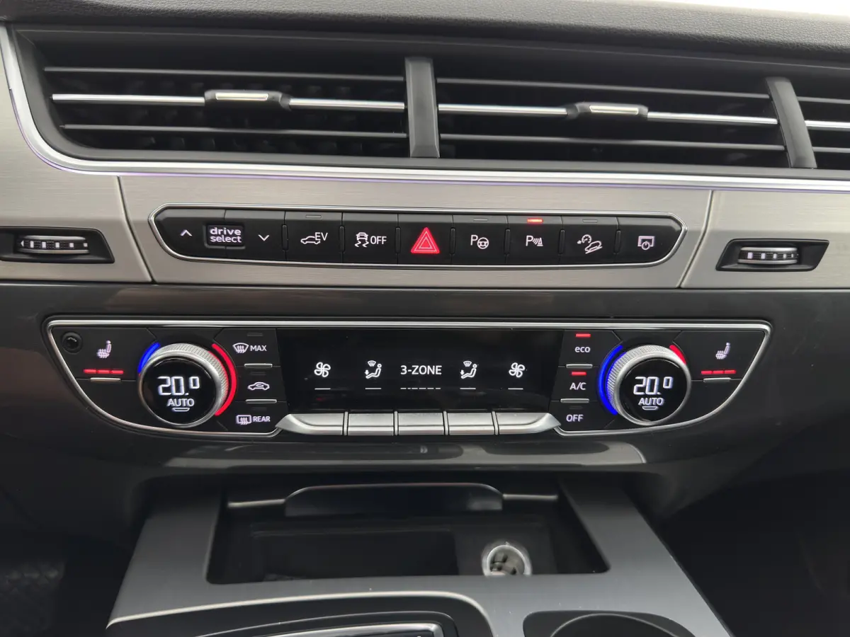3.0 TDI e-tron Quattro Sport (Plug-in) *PANO | LEATHER | FULL-LED | MEMORY-PACK | BOSE-AUDIO | CAMERA | DIGI-COCKPIT | HEATED-COMFORTSEATS | NAVI-FULLMAP | AIRSUSPENSION | PRIVACY-GLASS | SH