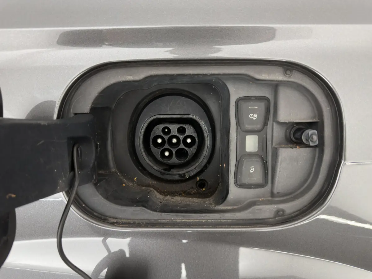 3.0 TDI e-tron Quattro Sport (Plug-in) *PANO | LEATHER | FULL-LED | MEMORY-PACK | BOSE-AUDIO | CAMERA | DIGI-COCKPIT | HEATED-COMFORTSEATS | NAVI-FULLMAP | AIRSUSPENSION | PRIVACY-GLASS | SH