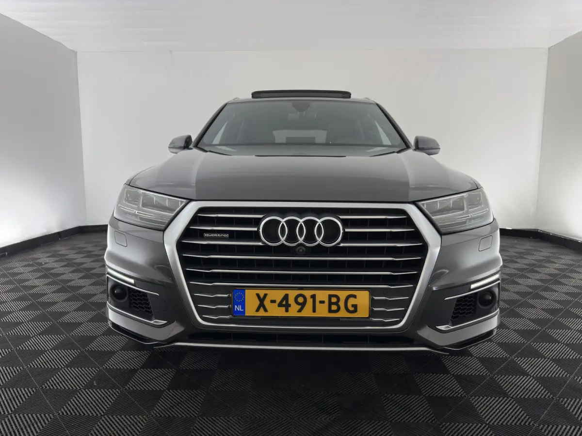 3.0 TDI e-tron Quattro Sport (Plug-in) *PANO | LEATHER | FULL-LED | MEMORY-PACK | BOSE-AUDIO | CAMERA | DIGI-COCKPIT | HEATED-COMFORTSEATS | NAVI-FULLMAP | AIRSUSPENSION | PRIVACY-GLASS | SH