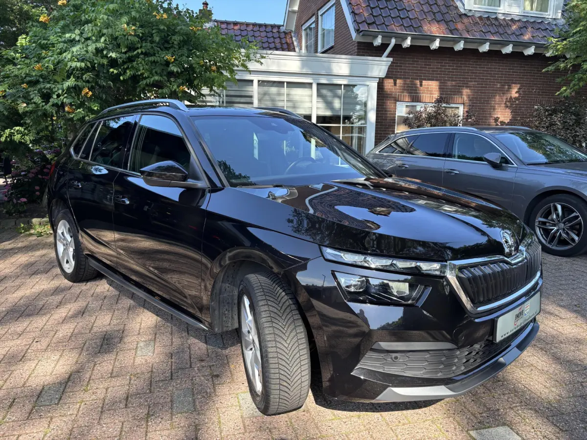 1.0 TSI DSG Style|Camera|Cruise Control|App-Connec