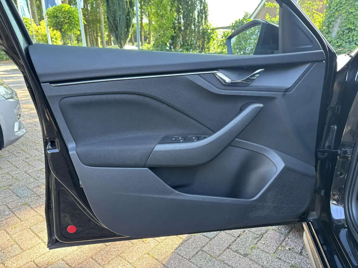 1.0 TSI DSG Style|Camera|Cruise Control|App-Connec
